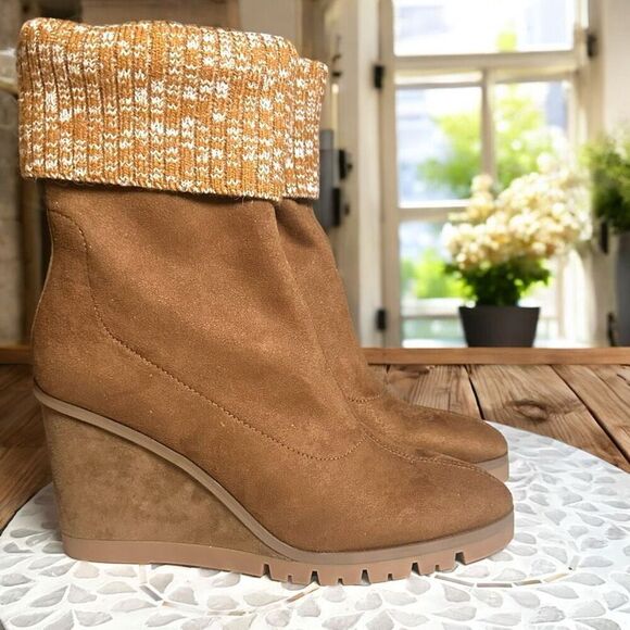 Donald J. Pliner Sindie Leather Suede Womens Knit Cuffed Booties Boots - Picture 2 of 13